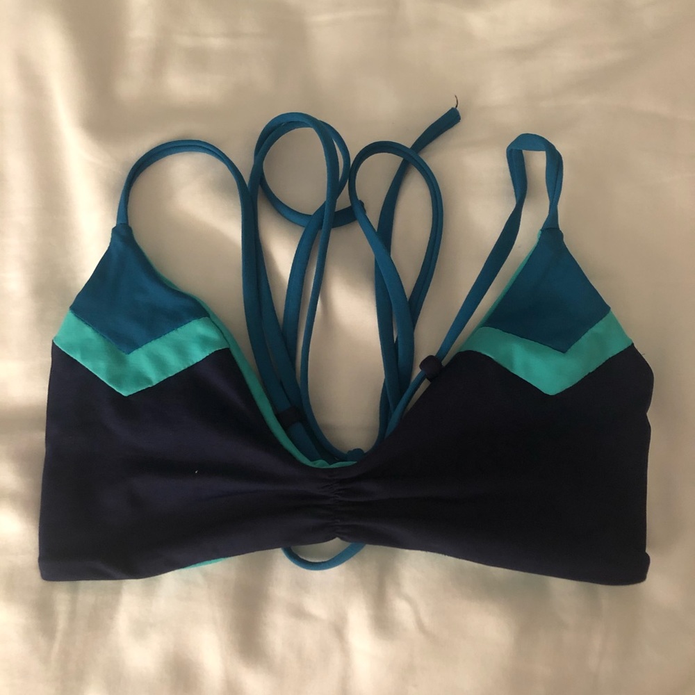 Bikini top